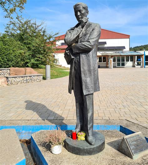 rizal monument in germany.